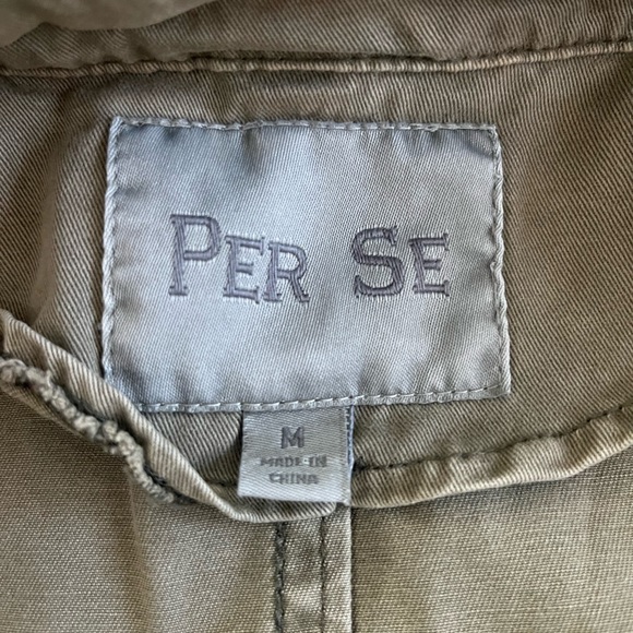 Vest - olive green, with four button pockets - great condition cargo style - Picture 5 of 6